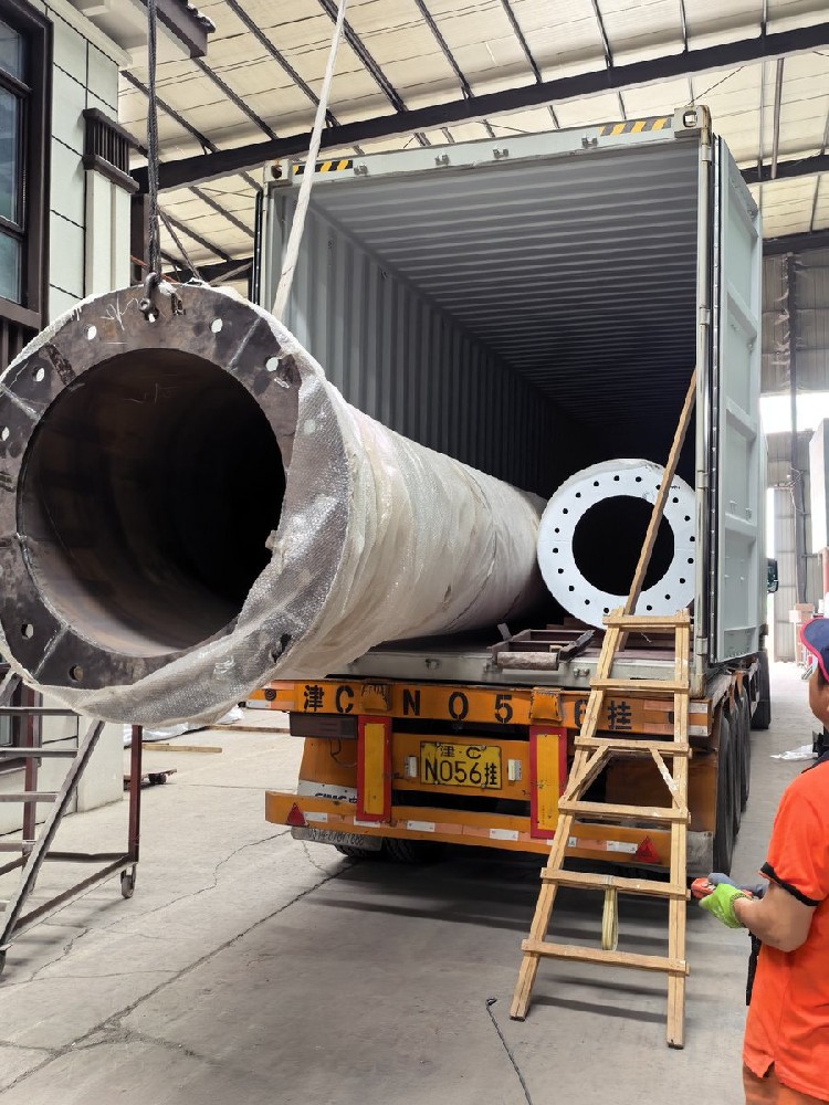 May 2026 Container Loading: Unipole Billboard Shafts for North American Projects